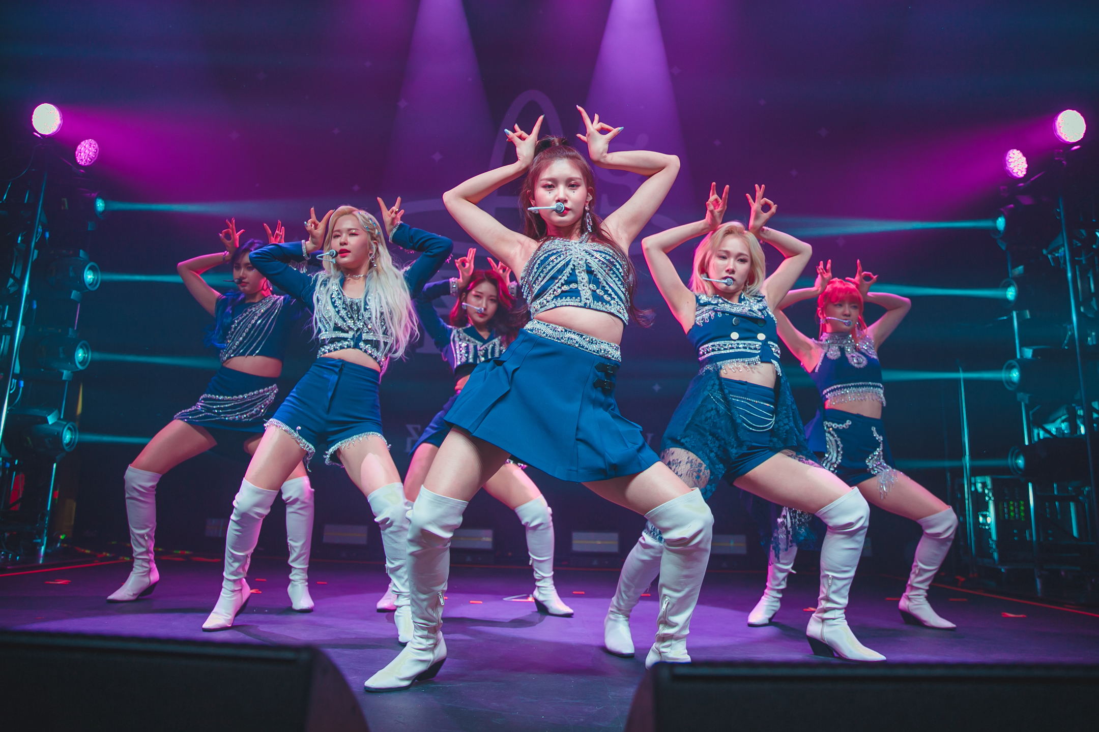 EVERGLOW, KPOPSTARZ 2020 in NJ