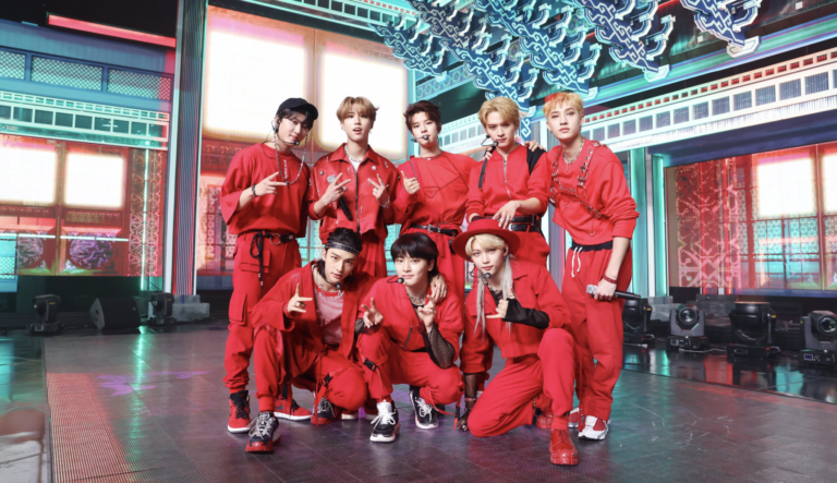 Stray Kids Makes A Thunderous Comeback With Noeasy Envi Media