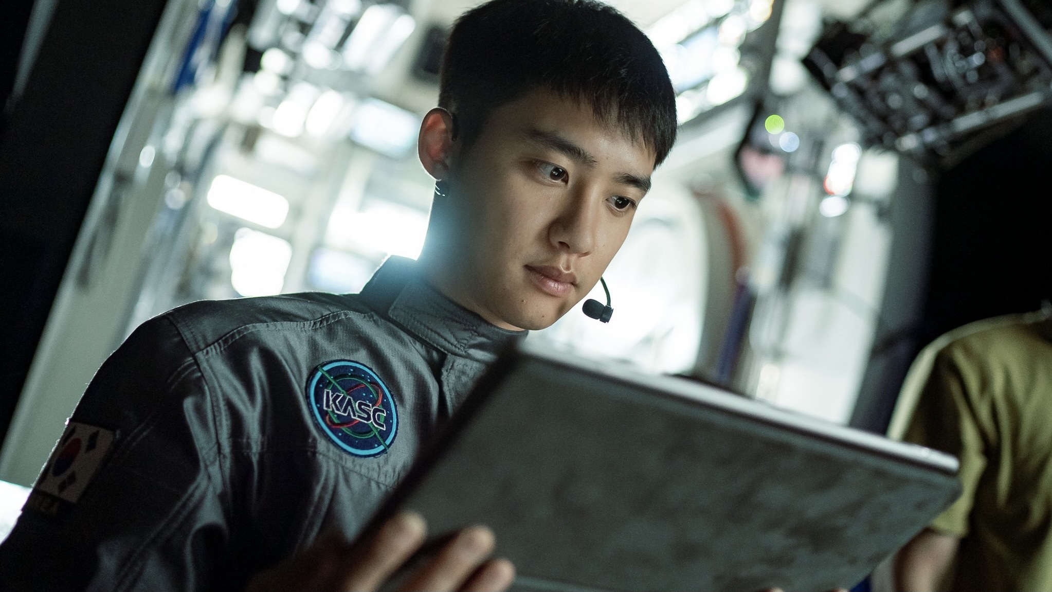 Kim Yong-Hwa&#39;s The Moon Wraps Filming - EnVi Media