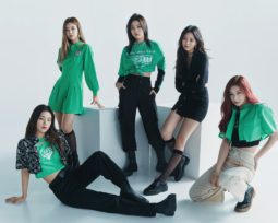 ITZY H&M