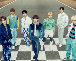 Yuehua Entertainment boy group TEMPEST pose in "Bad News" promotional image.