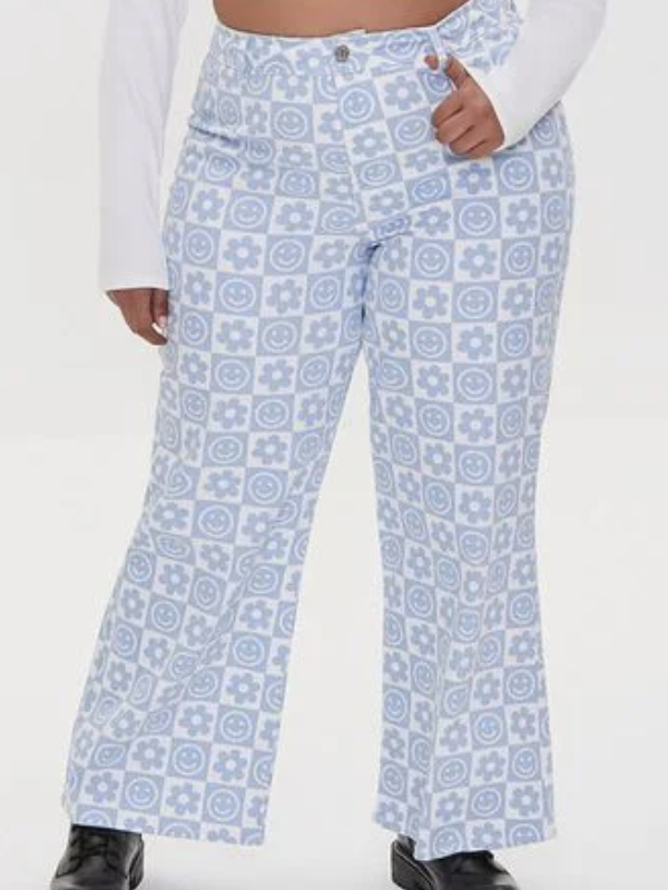 A light blue patterned jeans.