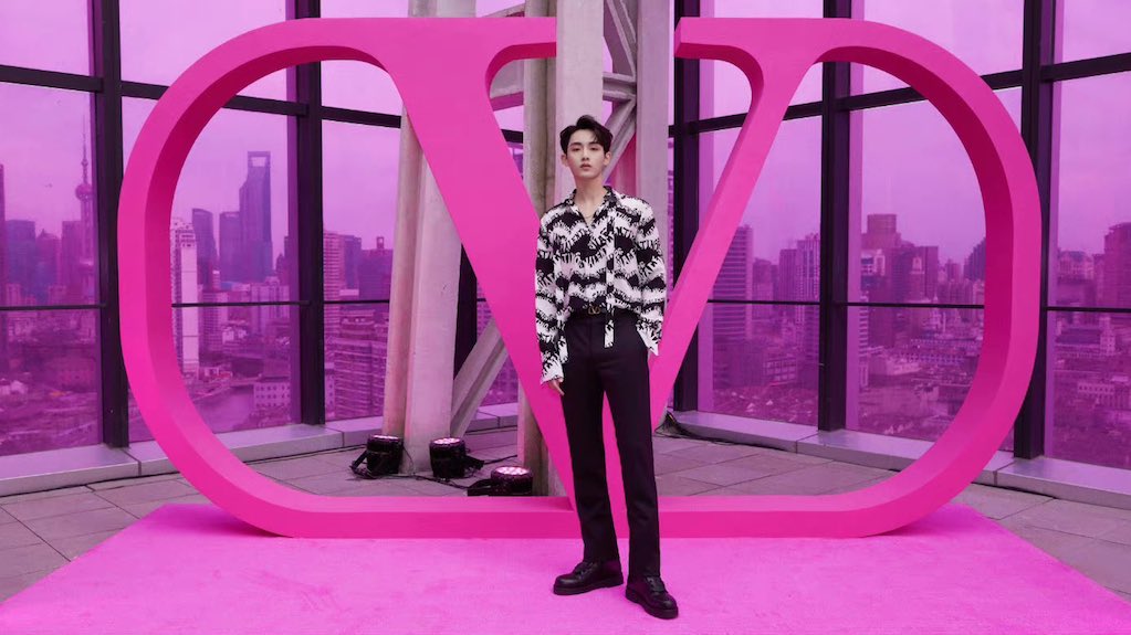 WinWin Valentino