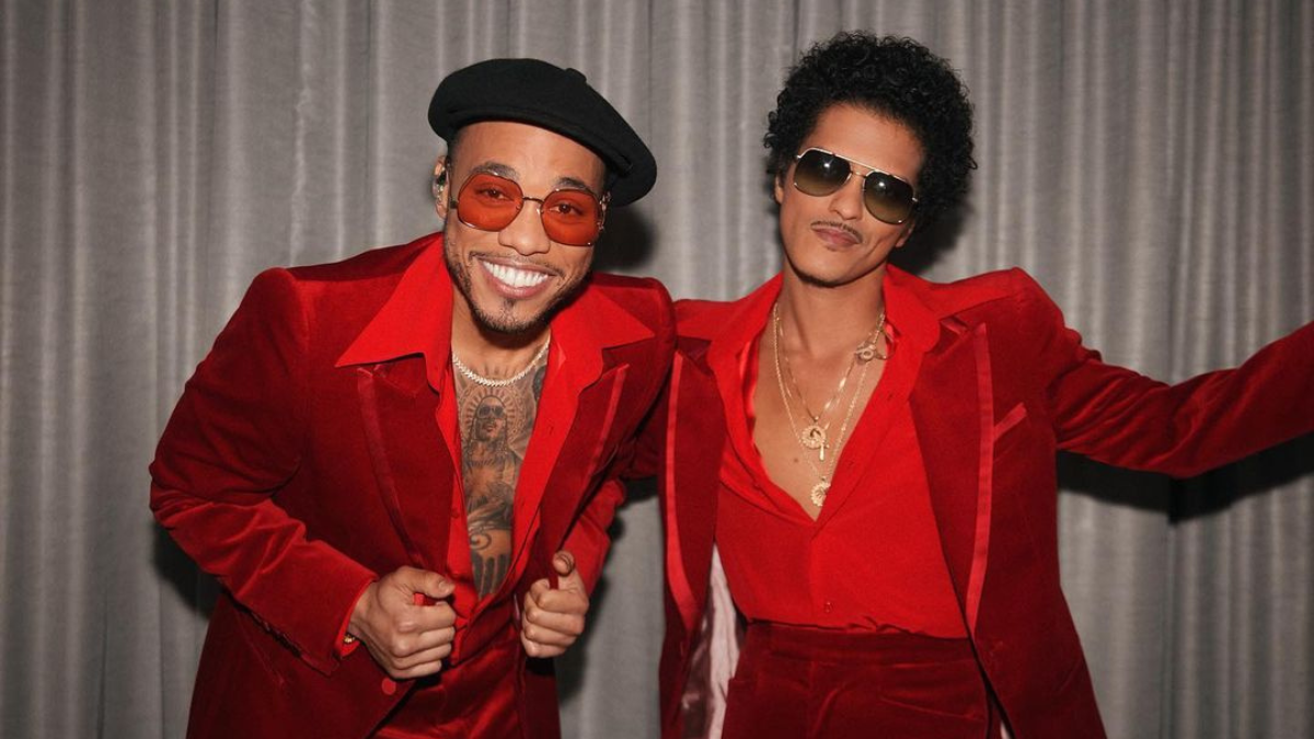 How Silk Sonic Brought Soul Back Mainstream EnVi Media