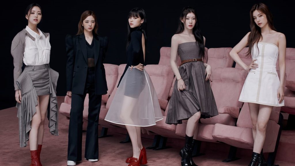 ITZY CHARLES & KEITH