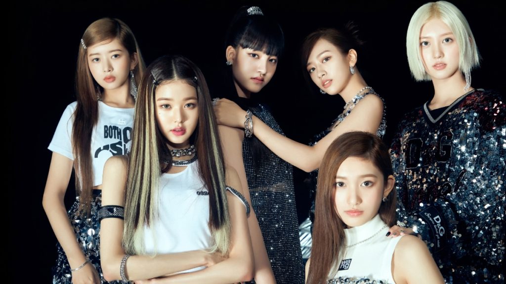 IVE, a six-membered girl group. Left to right: Rei, Jang Wonyoung, Liz, An Yujin, Leeseo, and Gaeul.