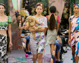 Snow Xue Gao SS23