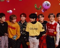 VERIVERY group photo for their single “Tap Tap”