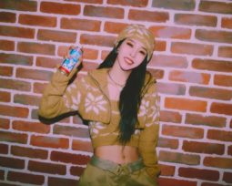 Moon Byul Present