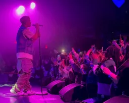 JUNNY performing in his second NYC show for his blanc tour.