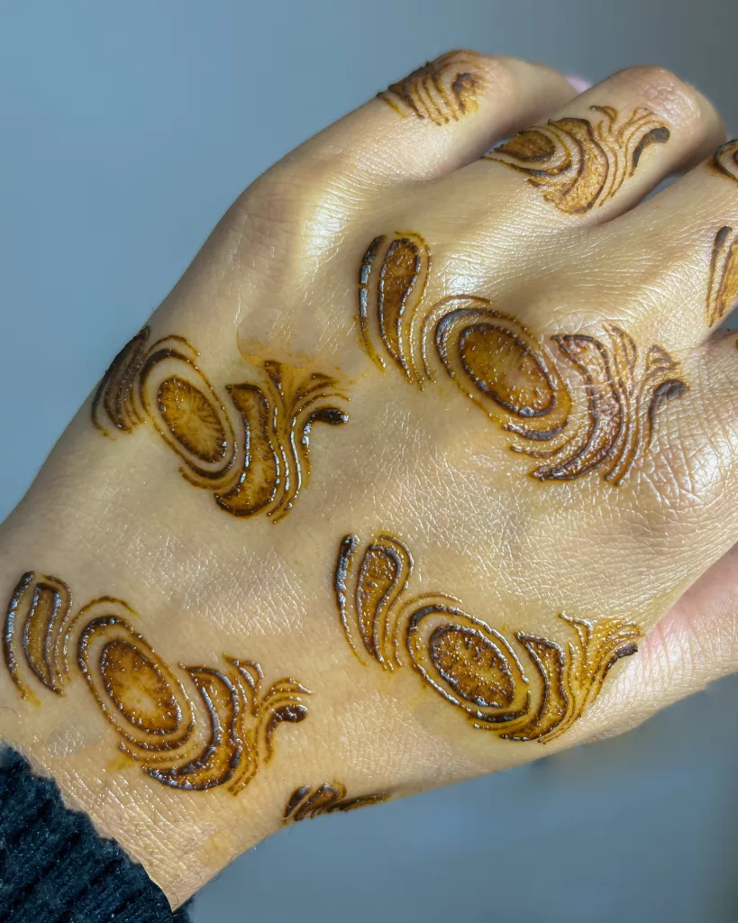 Golden henna art