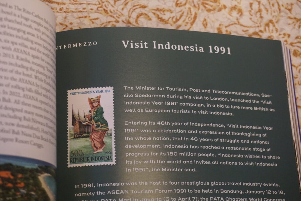 Image from Paras: an excerpt from the book entitled "Intermezzo: Visit Indonesia 1991"