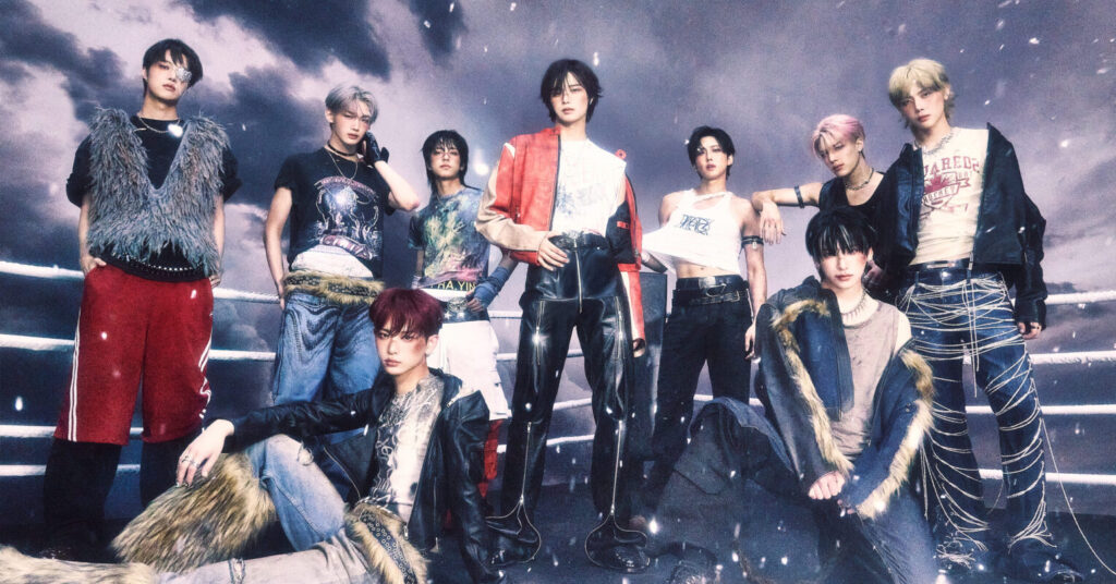 &TEAM group photo for "Back To Life"