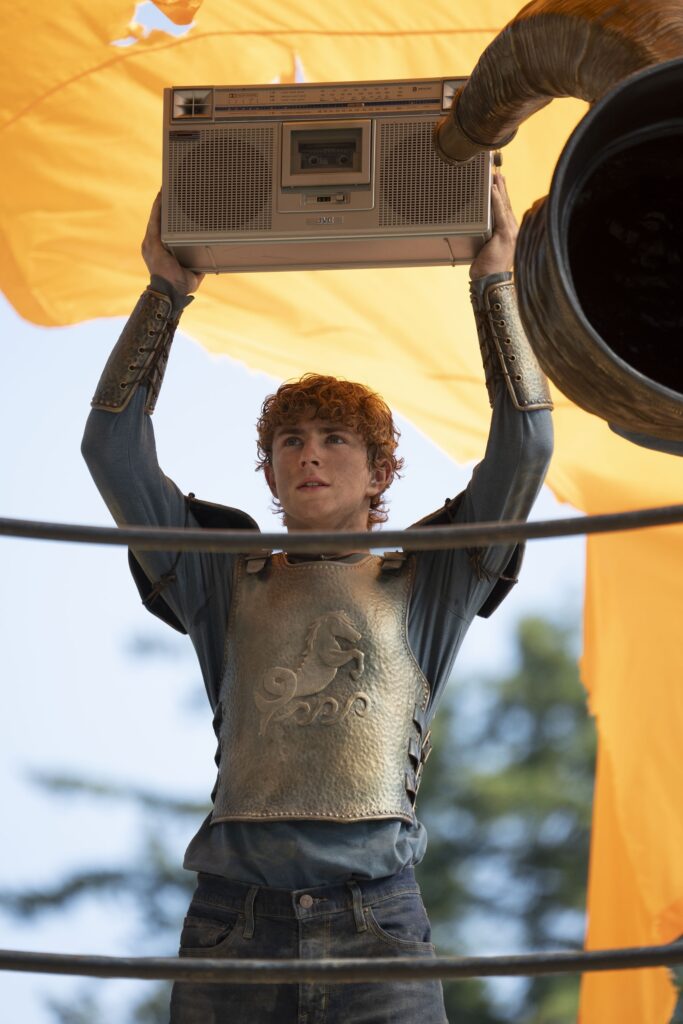 Walker Scobell as Percy Jackson.